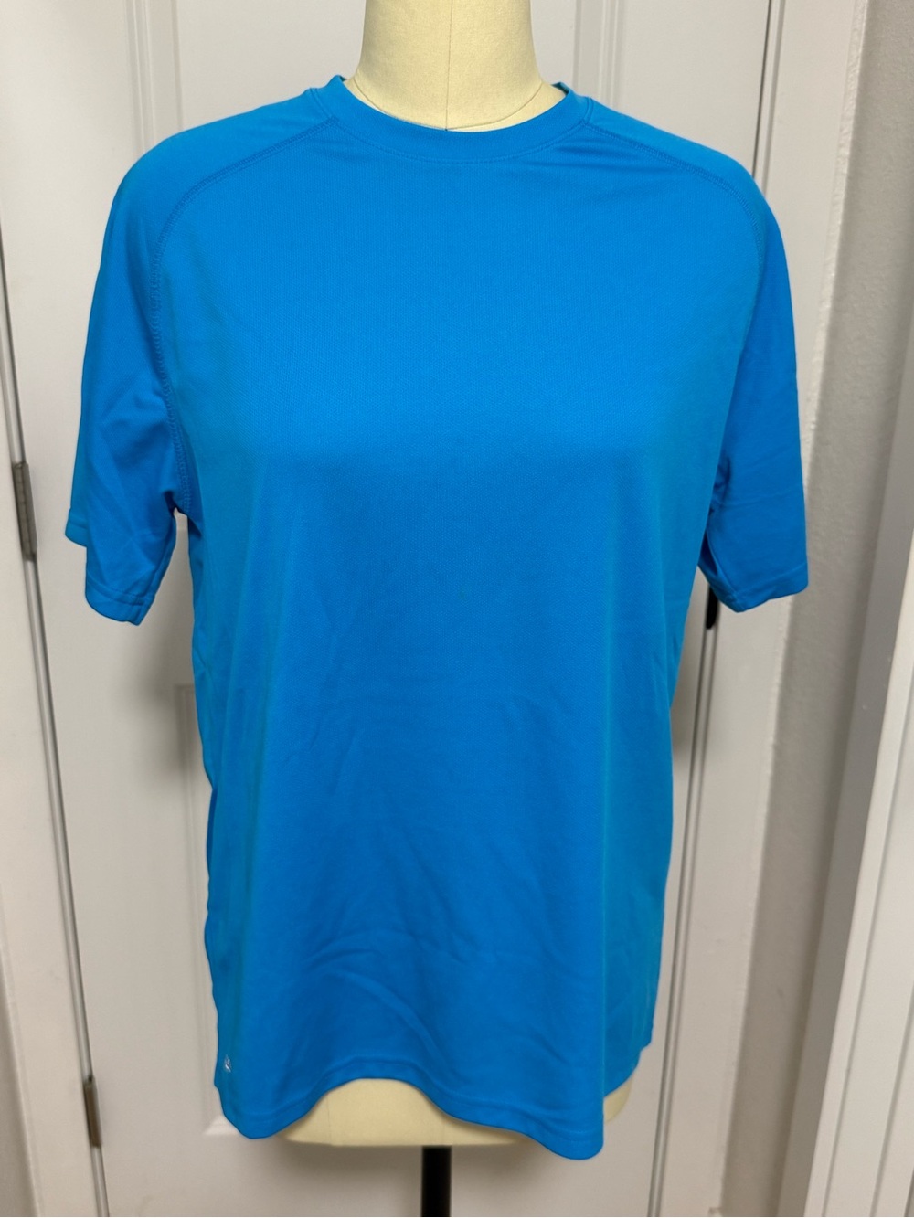 Medium Blue Men’s Performance Shirt - Good Condition